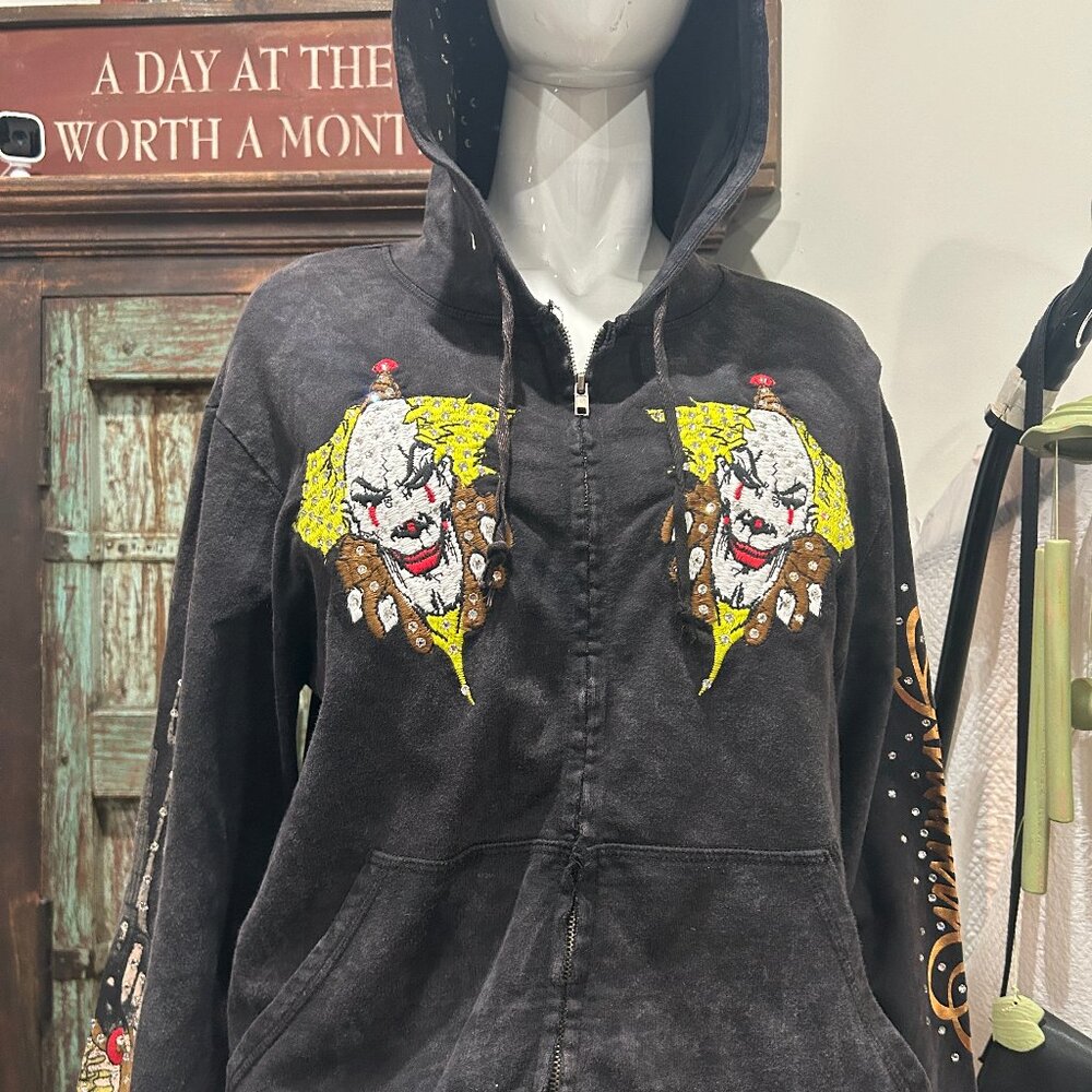 RAIF LAMIER!! Exclusive zip up. / NWOT / RARE FIND!